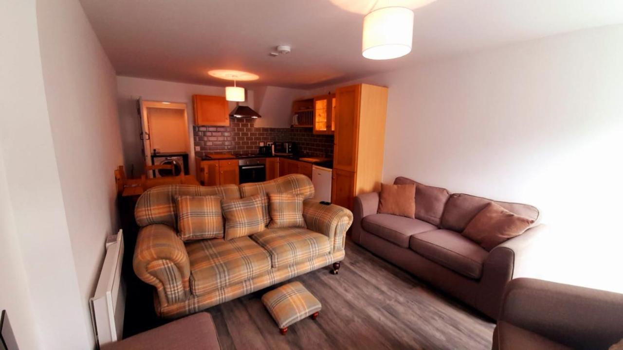 Ballycastle Accommodation - Ash Tree House מראה חיצוני תמונה