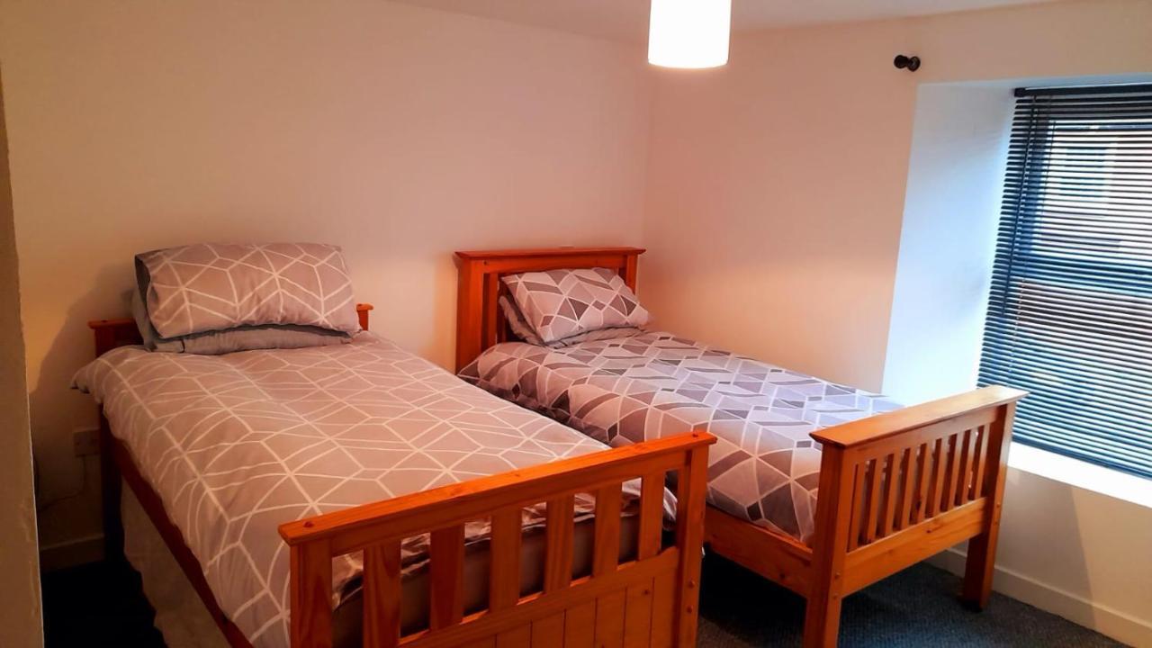 Ballycastle Accommodation - Ash Tree House מראה חיצוני תמונה